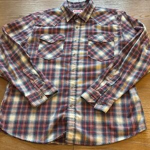 Wrangler Men’s Plaid Western Button-Down Shirt – Size Large